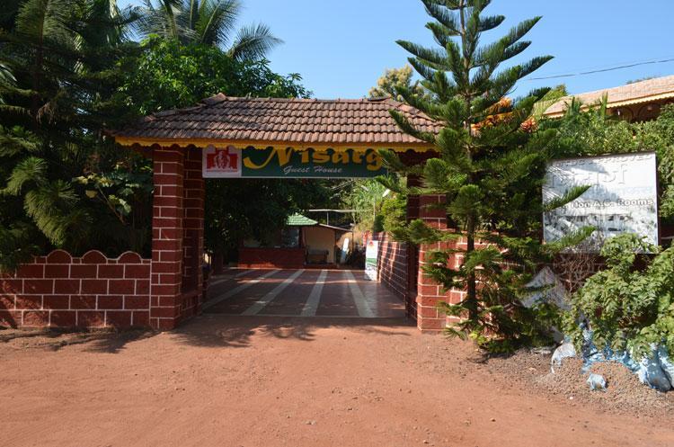 Nisarg Resort Guhāgar Exterior foto